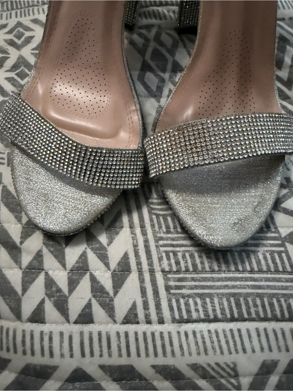 Windsor Silver Rhinestone Block Heel Sandals Size 7 Wedding Prom Formal - Picture 2 of 8